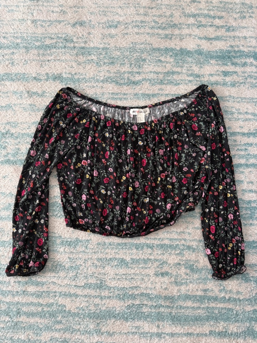 Free when bundled-H & M crop top